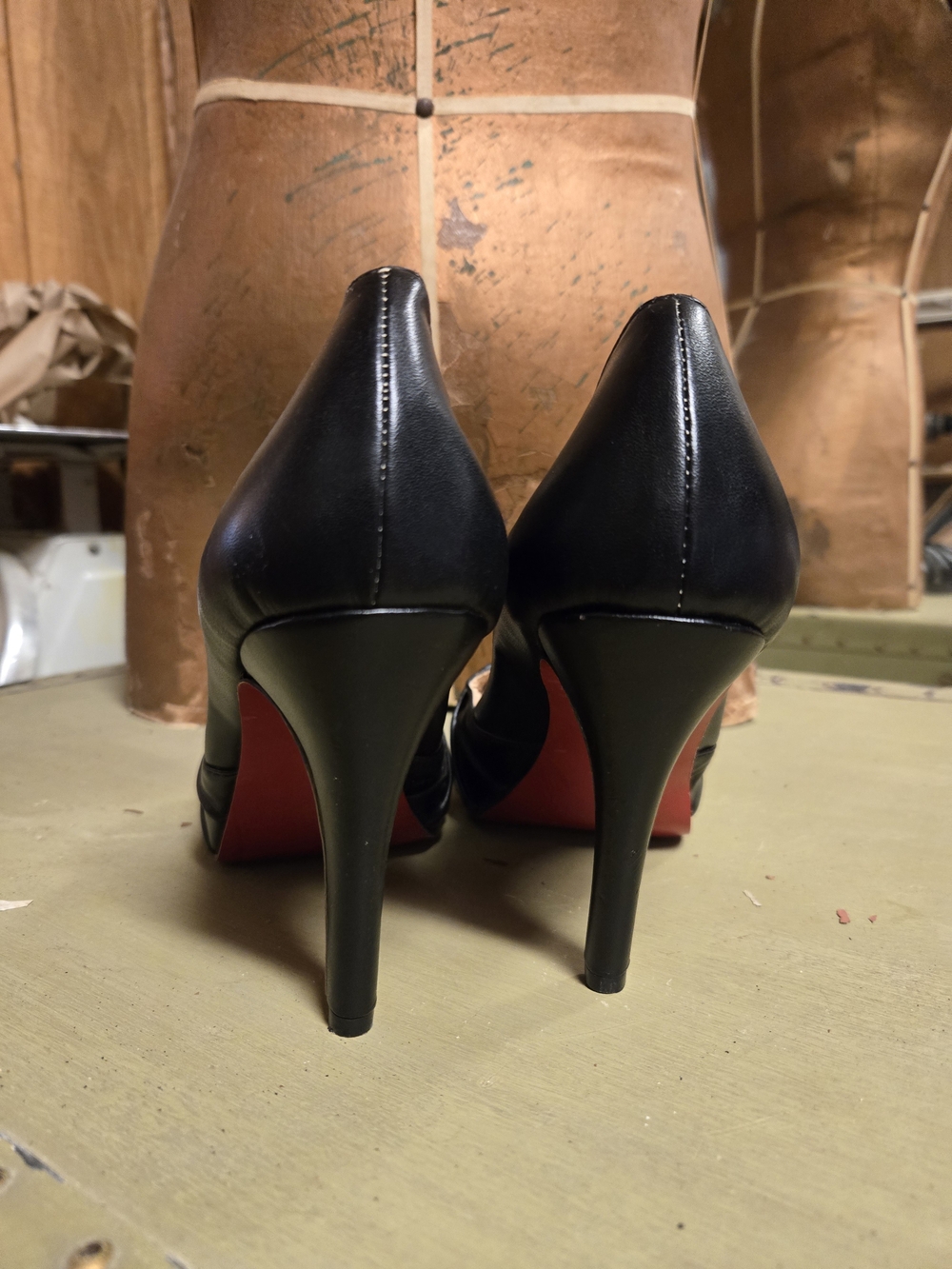 Christian Louboutin Black Leather Peep-Toe Ruched Pumps with Gold Insole - Picture 11 of 11
